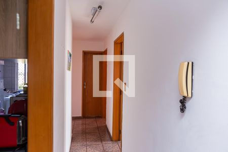 Corredor de apartamento à venda com 2 quartos, 73m² em Jardim Artur Alvim, São Paulo