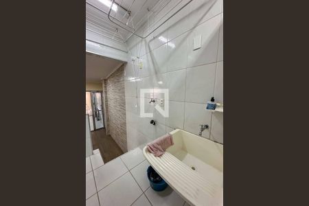 Casa à venda com 200m², 3 quartos e 2 vagasDetalhe da área de serviço