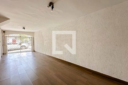 Casa à venda com 200m², 3 quartos e 2 vagasGaragem