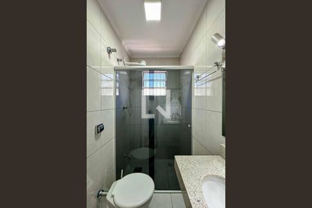 Casa à venda com 200m², 3 quartos e 2 vagasBanheiro