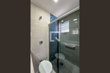 Casa à venda com 200m², 3 quartos e 2 vagasBanheiro