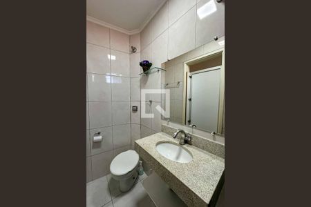 Casa à venda com 200m², 3 quartos e 2 vagasBanheiro