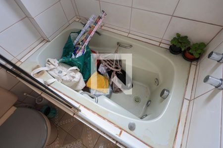 Apartamento à venda com 98m², 3 quartos e 3 vagasBanheiro da suíte