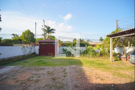 Casa à venda com 180m², 2 quartos e 3 vagas Casa à venda com 180m², 2 quartos e 3 vagasÁrea externa