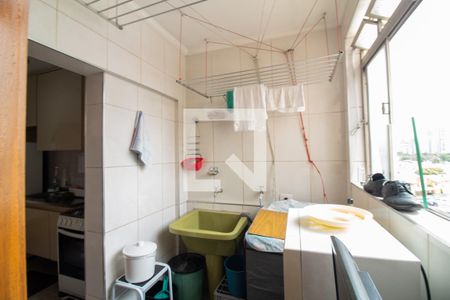 Apartamento à venda com 70m², 2 quartos e 2 vagasÁrea de Serviço