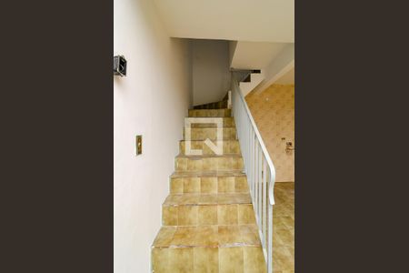 Casa à venda com 330m², 4 quartos e 3 vagasEscadas