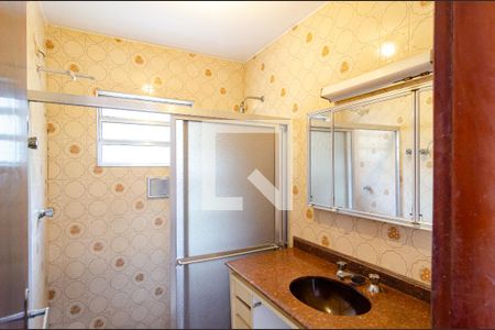 Casa à venda com 330m², 4 quartos e 3 vagasBanheiro Social