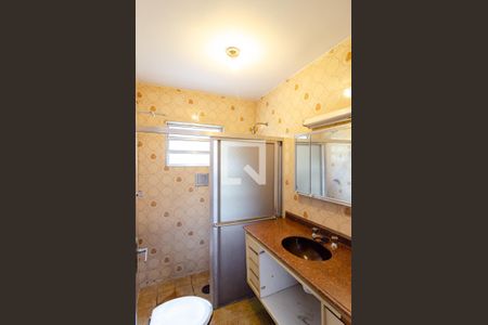 Casa à venda com 330m², 4 quartos e 3 vagasBanheiro Social