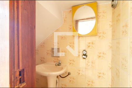 Casa à venda com 330m², 4 quartos e 3 vagasBanheiro de Serviço