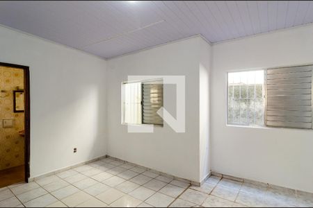 Casa à venda com 330m², 4 quartos e 3 vagasSuíte 2