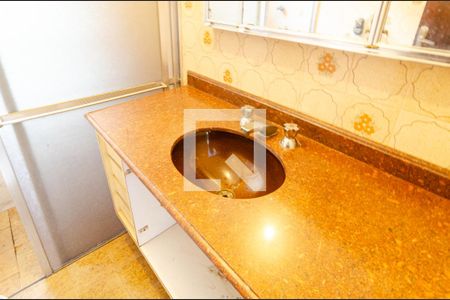 Casa à venda com 330m², 4 quartos e 3 vagasBanheiro Social