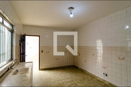 Casa à venda com 330m², 4 quartos e 3 vagasCozinha 2