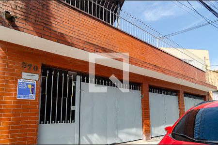 Casa à venda com 330m², 4 quartos e 3 vagasFachada