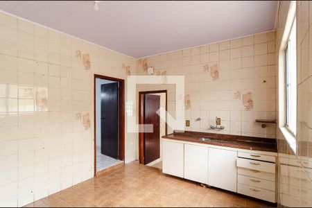 Casa à venda com 330m², 4 quartos e 3 vagasCozinha