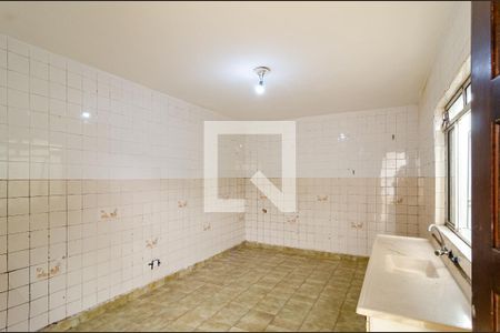 Casa à venda com 330m², 4 quartos e 3 vagasCozinha 2