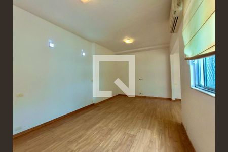 Sala de apartamento à venda com 3 quartos, 131m² em Leblon, Rio de Janeiro