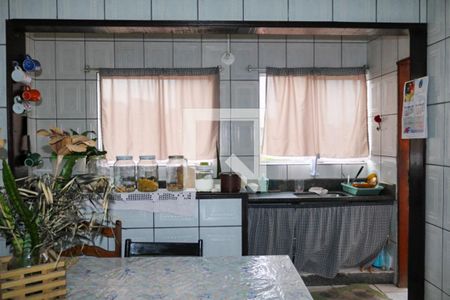 Casa à venda com 790m², 2 quartos e 1 vaga Casa à venda com 790m², 2 quartos e 1 vagaCozinha