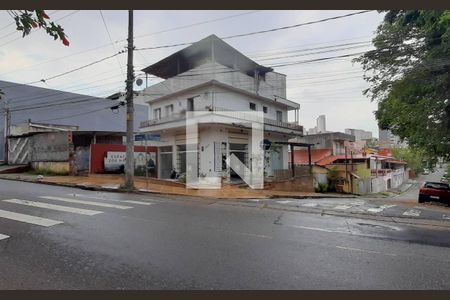 Casa à venda com 790m², 2 quartos e 1 vaga Casa à venda com 790m², 2 quartos e 1 vagaFrente da Casa Principal