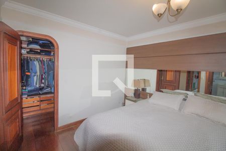 Casa à venda com 334m², 4 quartos e 5 vagas Casa à venda com 334m², 4 quartos e 5 vagasSuíte Master