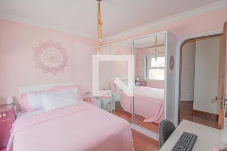 Casa à venda com 334m², 4 quartos e 5 vagas Casa à venda com 334m², 4 quartos e 5 vagasSuíte 1