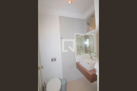 Casa à venda com 334m², 4 quartos e 5 vagas Casa à venda com 334m², 4 quartos e 5 vagasLavabo sala