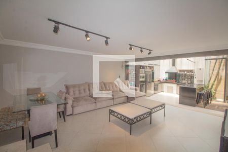 Casa à venda com 334m², 4 quartos e 5 vagas Casa à venda com 334m², 4 quartos e 5 vagasárea de churrasqueira