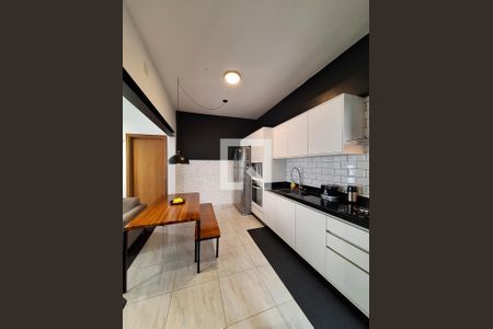Casa à venda com 280m², 4 quartos e sem vagaCozinha