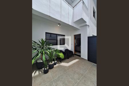 Casa à venda com 280m², 4 quartos e sem vagaQuintal