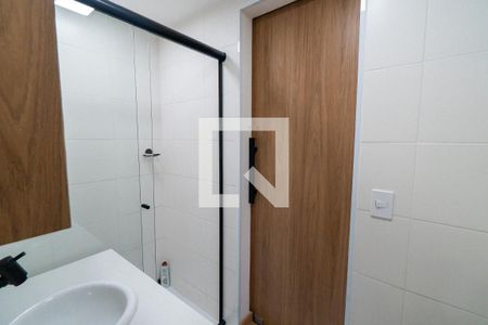 Banheiro de kitnet/studio para alugar com 1 quarto, 30m² em Vila Clementino, São Paulo