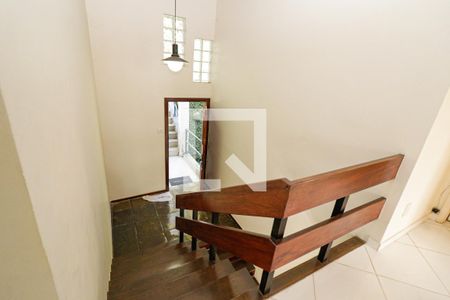 Escada de casa para alugar com 5 quartos, 350m² em Itanhangá, Rio de Janeiro