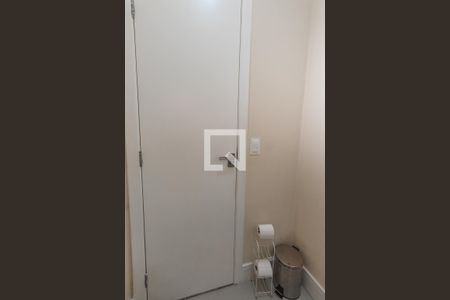 Lavabo de casa de condomínio à venda com 3 quartos, 247m² em Chora Menino, São Paulo