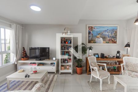 Sala de casa de condomínio à venda com 3 quartos, 247m² em Chora Menino, São Paulo