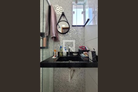 Apartamento à venda com 108m², 2 quartos e 1 vagaBanheiro da suíte