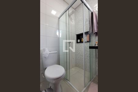 Apartamento à venda com 108m², 2 quartos e 1 vagaBanheiro da suíte