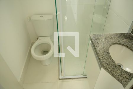 Casa de condomínio para alugar com 150m², 4 quartos e 3 vagasBanheiro Social