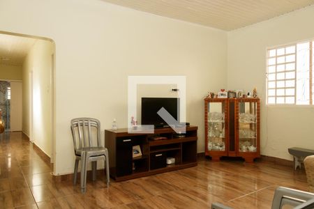 Sala de casa à venda com 5 quartos, 280m² em Vila Nilo, São Paulo