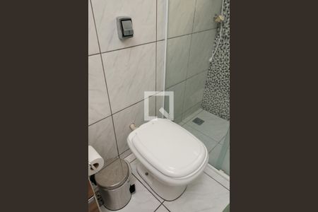 Casa à venda com 280m², 5 quartos e 4 vagasBanheiro 2