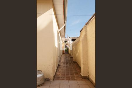 Casa à venda com 280m², 5 quartos e 4 vagasCorredor