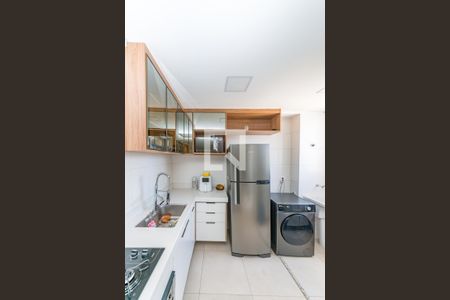 Cozinha de apartamento à venda com 2 quartos, 58m² em Nova Suíssa, Belo Horizonte