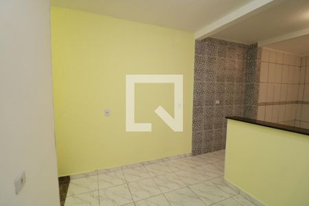 Sala de casa para alugar com 2 quartos, 80m² em Jardim Vila Carrão, São Paulo