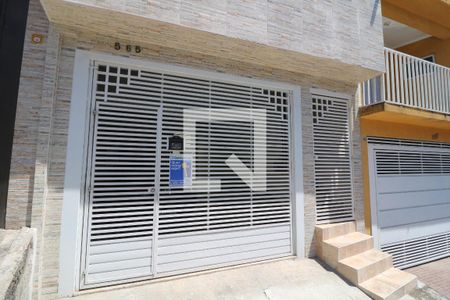 Casa para alugar com 80m², 2 quartos e 1 vagaFachada