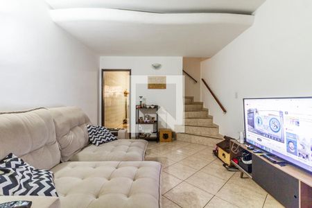 Sala de casa de condomínio à venda com 3 quartos, 110m² em Pinheiros, São Paulo