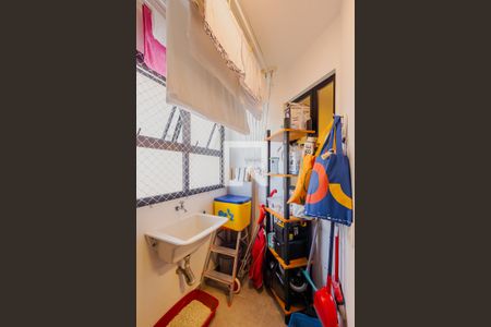 Apartamento para alugar com 65m², 2 quartos e 1 vagaÁrea de Serviço