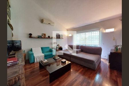 Casa à venda com 3 quartos, 300m² em Jardim Lar Sao Paulo, São Paulo
