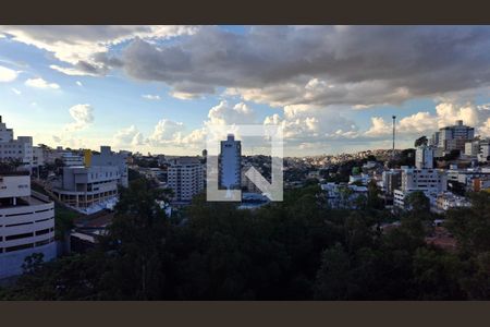 Sala de apartamento para alugar com 2 quartos, 69m² em Buritis, Belo Horizonte