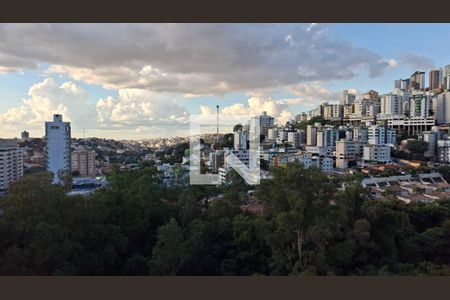 Sala de apartamento para alugar com 2 quartos, 69m² em Buritis, Belo Horizonte