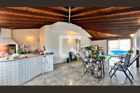 Apartamento à venda com 200m², 4 quartos e 2 vagas Apartamento à venda com 200m², 4 quartos e 2 vagasEspaço Gourmet