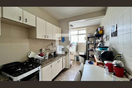 Apartamento à venda com 200m², 4 quartos e 2 vagas Apartamento à venda com 200m², 4 quartos e 2 vagascozinha