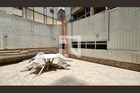 Apartamento à venda com 200m², 4 quartos e 2 vagas Apartamento à venda com 200m², 4 quartos e 2 vagasÁrea comum - Churrasqueira