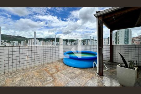 Apartamento à venda com 200m², 4 quartos e 2 vagas Apartamento à venda com 200m², 4 quartos e 2 vagasTerraço